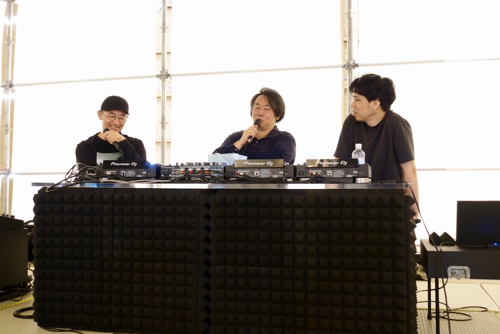 TALK2-8