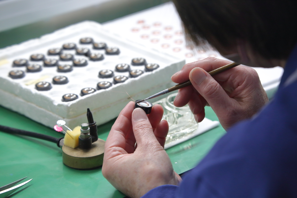 振動板の接着１